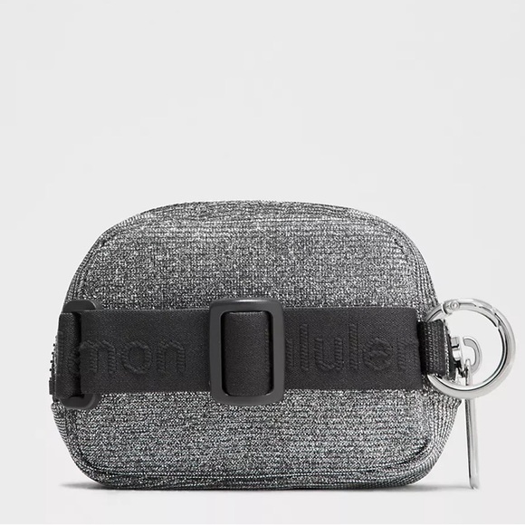 🆕 Lululemon Everywhere Belt Bag Nano - Glitter - Picture 4 of 15
